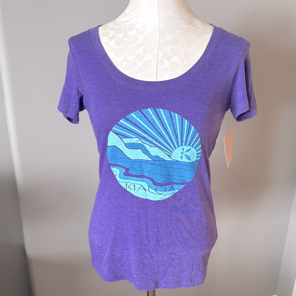 KIALOA Graphic T-Shirt in Medium